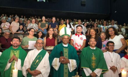 DIOCESE CELEBRA PRIMEIRA MISSA EM SHOPPING DE MACAPÁ E CRIA A PASTORAL DOS SHOPPINGS