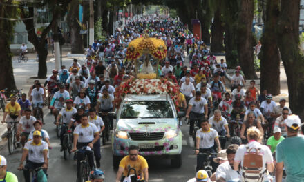 A FÉ DE NOSSA SENHORA DE NAZARÉ REÚNE MULTIDÕES NOS CÍRIOS NO PARÁ E AMAPÁ