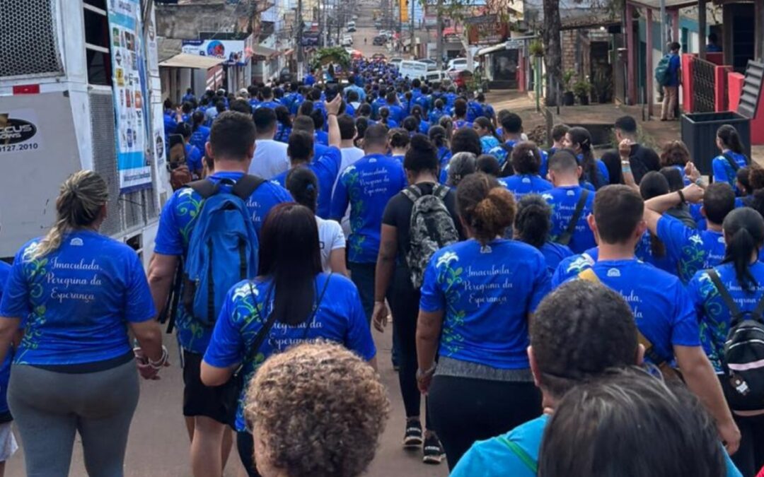 1,4 MIL PEREGRINOS PARTICIPAM DA 5ª CAMINHADA DE FÉ COM MARIA EM ALTAMIRA