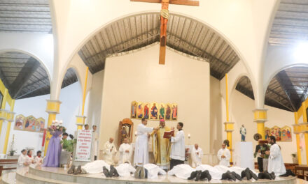 DIOCESE DE MACAPÁ REALIZOU ORDENAÇÃO PRESBITERAL E DIACONAL NO SÁBADO