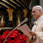 NA SONELIDADE DE NATAL LEÃO XIV ECOOU QUE “A PAZ PROMETIDA JÁ SE ENCONTRA ENTRE NÓS”