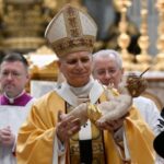 ‘A LUZ QUE DISSIPA AS TREVAS’ O NATAL DO SENHOR NA BASÍLICA DE SÃO PEDRO