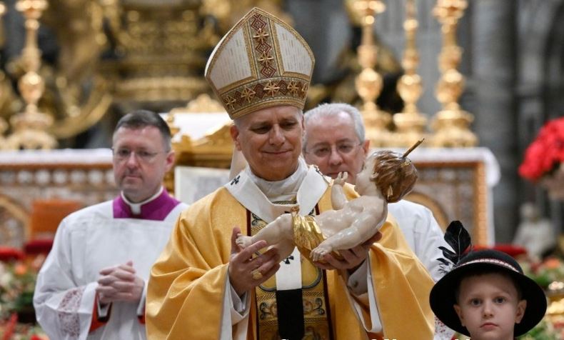 ‘A LUZ QUE DISSIPA AS TREVAS’ O NATAL DO SENHOR NA BASÍLICA DE SÃO PEDRO