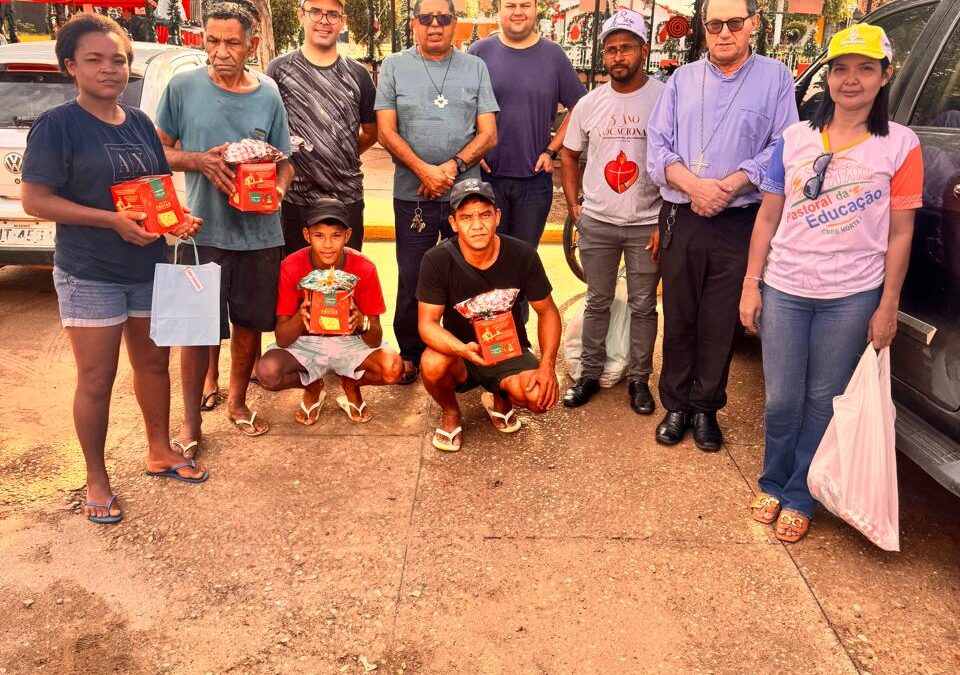 DIOCESE DE MARABÁ REALIZA ‘V NATAL DO AMOR’ E ILUMINA VIDAS EM SITUAÇÃO DE RUA COM ESPERANÇA E SOLIDARIEDADE