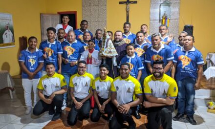 MOVIMENTO TERÇO DOS HOMENS DA COMUNIDADE DIVINO ESPÍRITO SANTO DA DIOCESE DE ABAETETUBA CELEBRA 11 ANOS DE COMPROMISSO