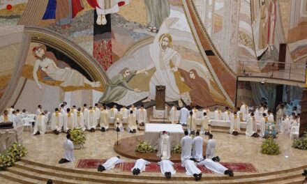 DIOCESE DE CASTANHAL EM JUBILO PELOS CINCO NOVOS PRESBÍTEROS