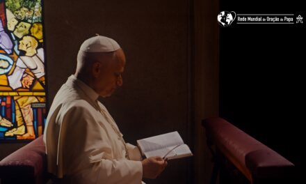 LANÇADA A CAMPANHA ‘REZA COM O PAPA’ – UM CONVITE À ORAÇÃO LENTA EM UM MUNDO ACELERADO