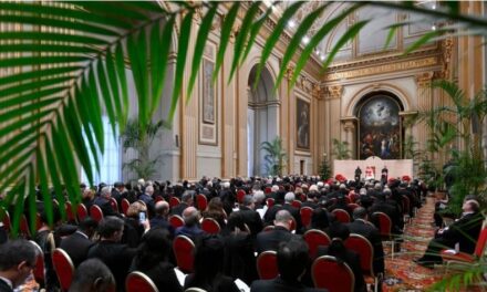 PAPA LEÃO XIV REAFIRMA COMPROMISSO DA SANTA SÉ COM A PAZ, O DIÁLOGO E A DIGNIDADE HUMANA DIANTE DO CORPO DIPLOMÁTICO