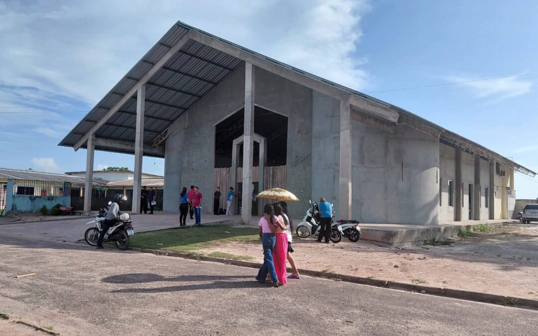 DOM CARLOS VERZELETTI INSTALA PARÓQUIA SÃO CARLO ACUTIS EM CASTANHAL