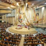 DOM CARLOS VERZELETTI CONVOCA À CONVERSÃO NA MISSA DE CINZAS E DESAFIA FIÉIS SOBRE A CRISE DA MORADIA