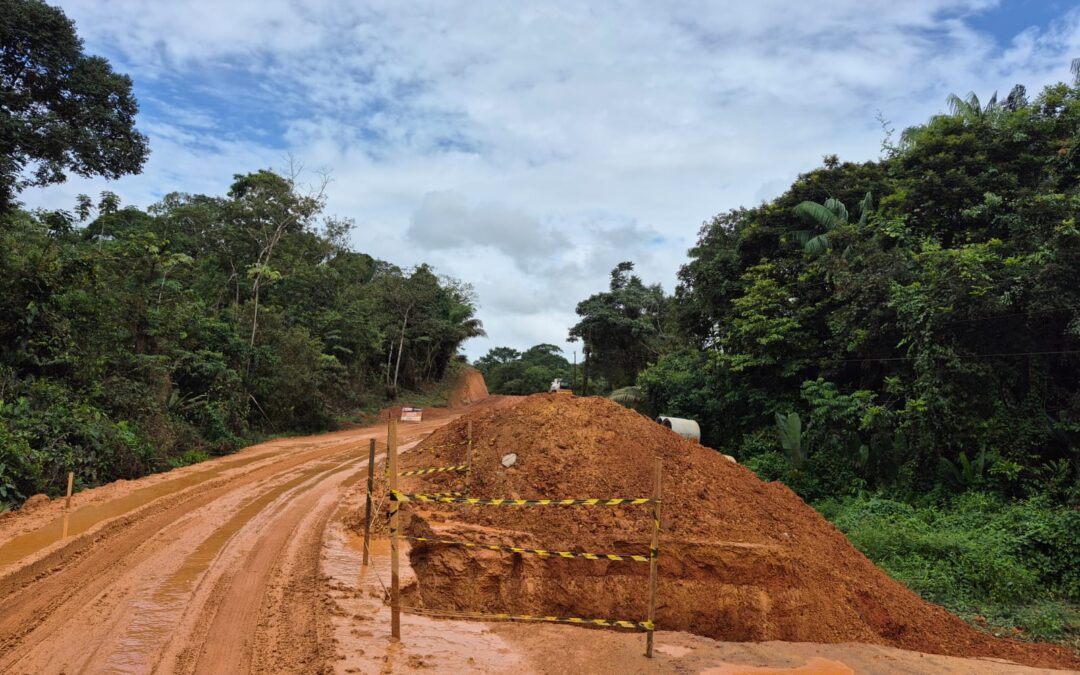 ‘A TRAVESSIA DA FÉ’ DOM ANTÔNIO DE ASSIS ENFRENTA A AMAZÔNIA PROFUNDA PARA REACENDER A MISSÃO EM OIAPOQUE