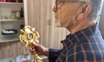 MEMORIAL DOM TADEU PROST NO SEMINÁRIO SÃO PIO X TERA EMANUEL FRANCO COMO CURADOR