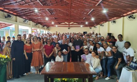 DIOCESE DE MARABÁ REÚNE 250 LIDERANÇAS EM FORMAÇÃO SOBRE A INICIAÇÃO À VIDA CRISTÃ