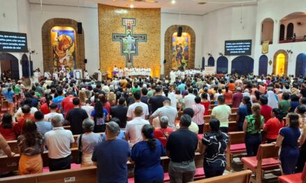 ARQUIDIOCESE DE SANTARÉM ABRE O ANO JUBILAR FRANCISCANO EM CELEBRAÇÃO MARCADA PELA FRATERNIDADEAMÉM
