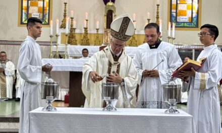 MISSA DOS SANTOS ÓLEOS FORTALECE MISSÃO E UNIDADE DA IGREJA EM SANTARÉM