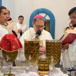 DOM VITAL CORBELLINI CELEBRA MISSA DO CRISMA EM MARABÁ