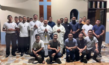 SEMINARISTAS FORTALECEM LAÇOS DE CONVIVÊNCIA EM FORMAÇÃO