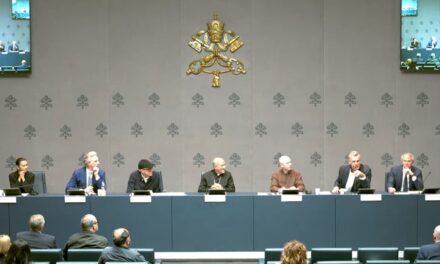 SANTA SÉ CONVIDA AO SILÊNCIO E À ESCUTA NA BIENAL DE VENEZA 2026