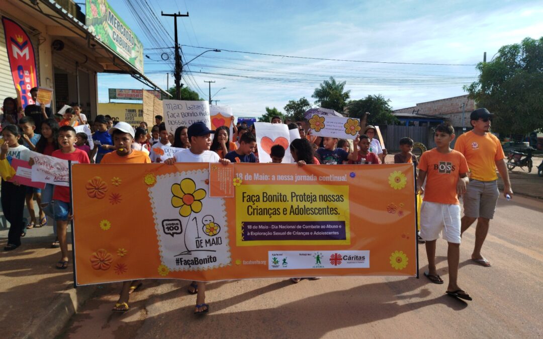 FAÇA BONITO: CAMINHADA REFORÇA A IMPORTÂNCIA DA DENÚNCIA E DA PROTEÇÃO DE CRIANÇAS E ADOLESCENTES