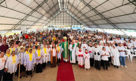 MAIS DE 450 FIÉIS PARTICIPAM DA FORMAÇÃO DIOCESANA DE LITURGIA EM MACAPÁ