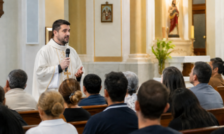 VATICANO REAFIRMA QUE A HOMILIA NA MISSA É EXCLUSIVA DE MINISTROS ORDENADOS