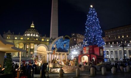 VATICANO REVELA OS SÍMBOLOS DA PRAÇA SÃO PEDRO PARA O ‘NATAL DA MISERICÓRDIA’ 2026
