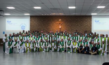 ENCONTRO NACIONAL DOS BISPOS E ASSESSORES REFERENCIAIS DA PASTORAL FAMILIAR EM BRASÍLIA FORTALECE O PROTAGONISMO FAMILIAR NA IGREJA