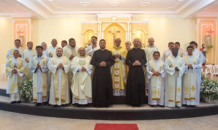 RELIGIOSOS BARNABITAS PROFESSAM OS VOTOS SOLENES EM SÃO MIGUEL DO GUAMÁ (PA)