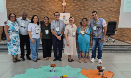 FÓRUM DA CEPAST-CNBB DEBATE DESAFIOS SOCIAIS E CAMINHOS PARA UMA IGREJA MAIS PARTICIPATIVA