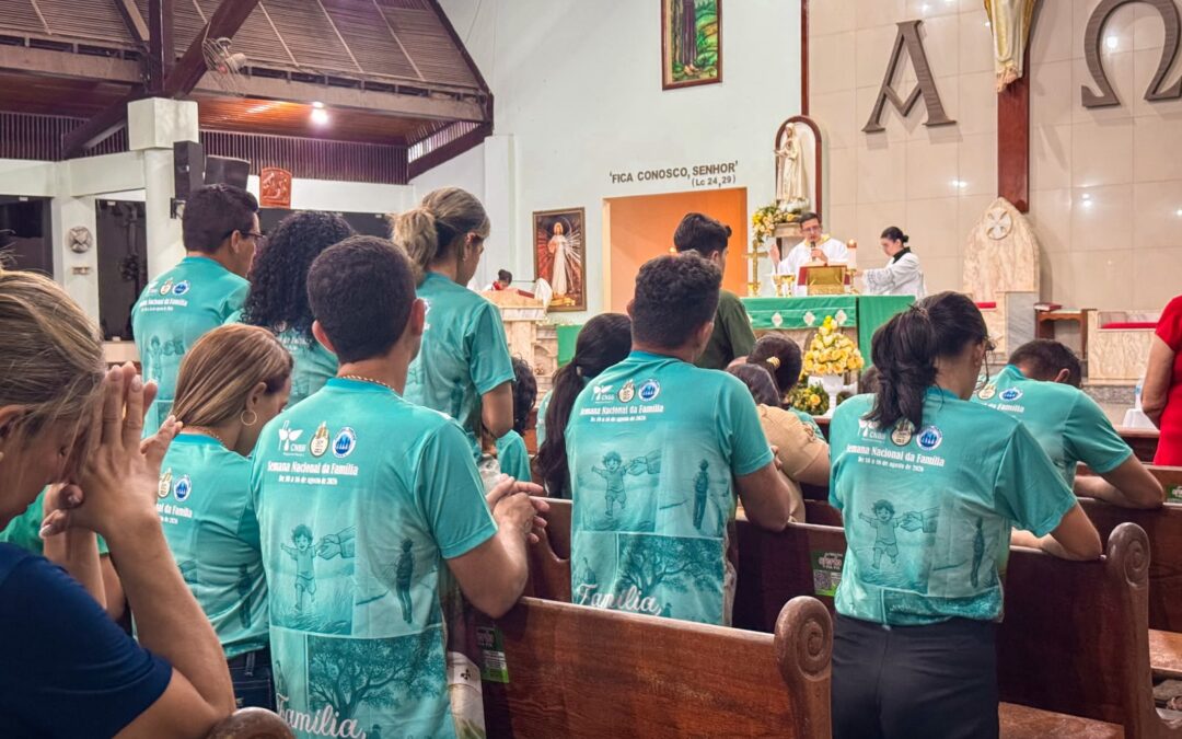 FAMÍLIAS DO REGIONAL NORTE 2 RENOVAM A FÉ E FORTALECEM OS VÍNCULOS DURANTE A SEMANA NACIONAL DA FAMÍLIA